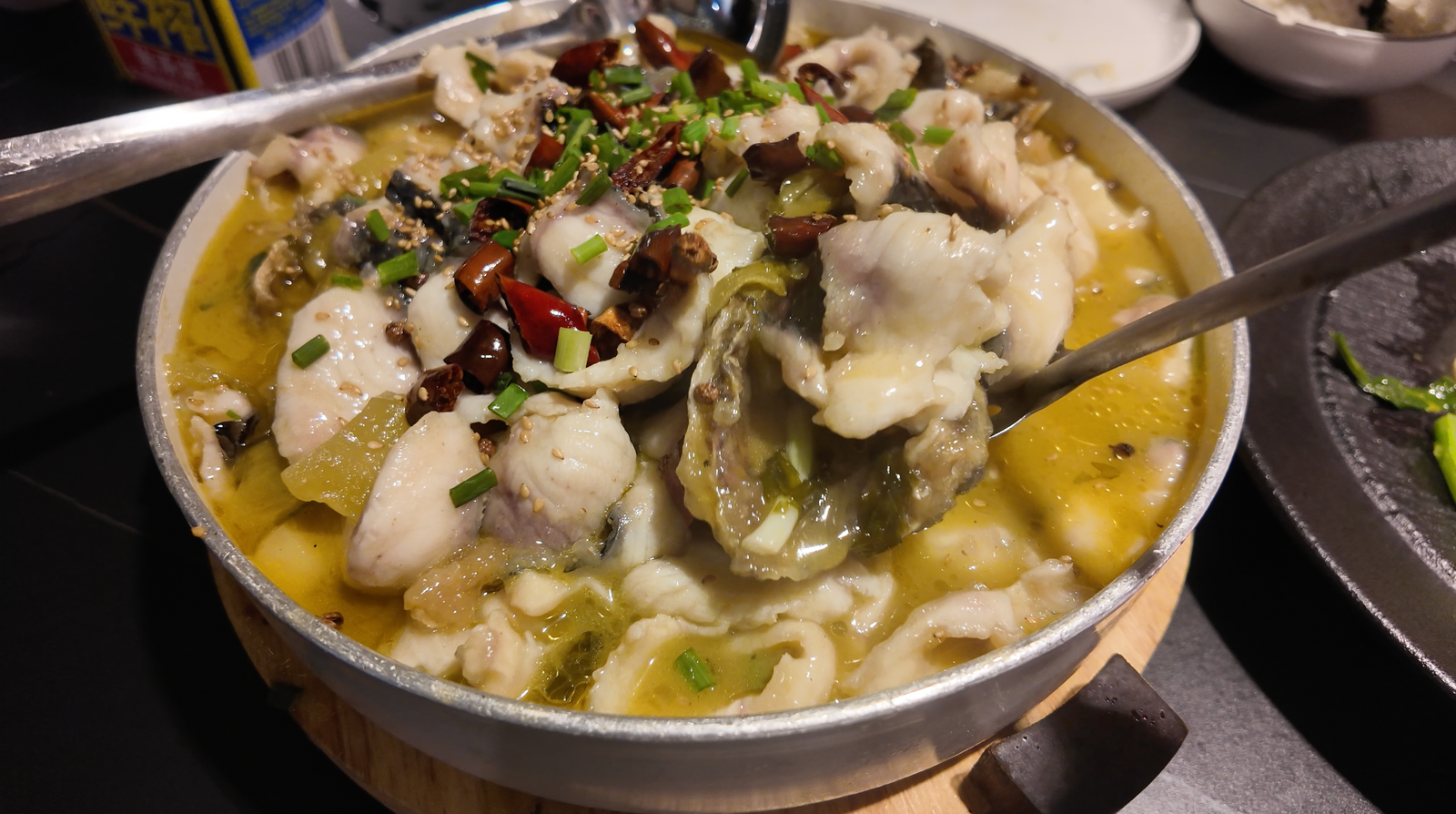 廣州新塘私房菜黑醋叉燒與酸菜魚