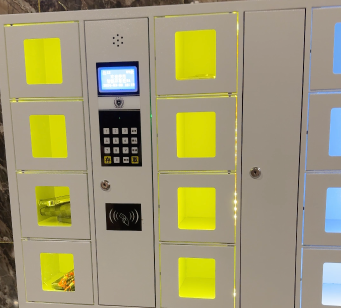 新銀城更衣室與電子locker